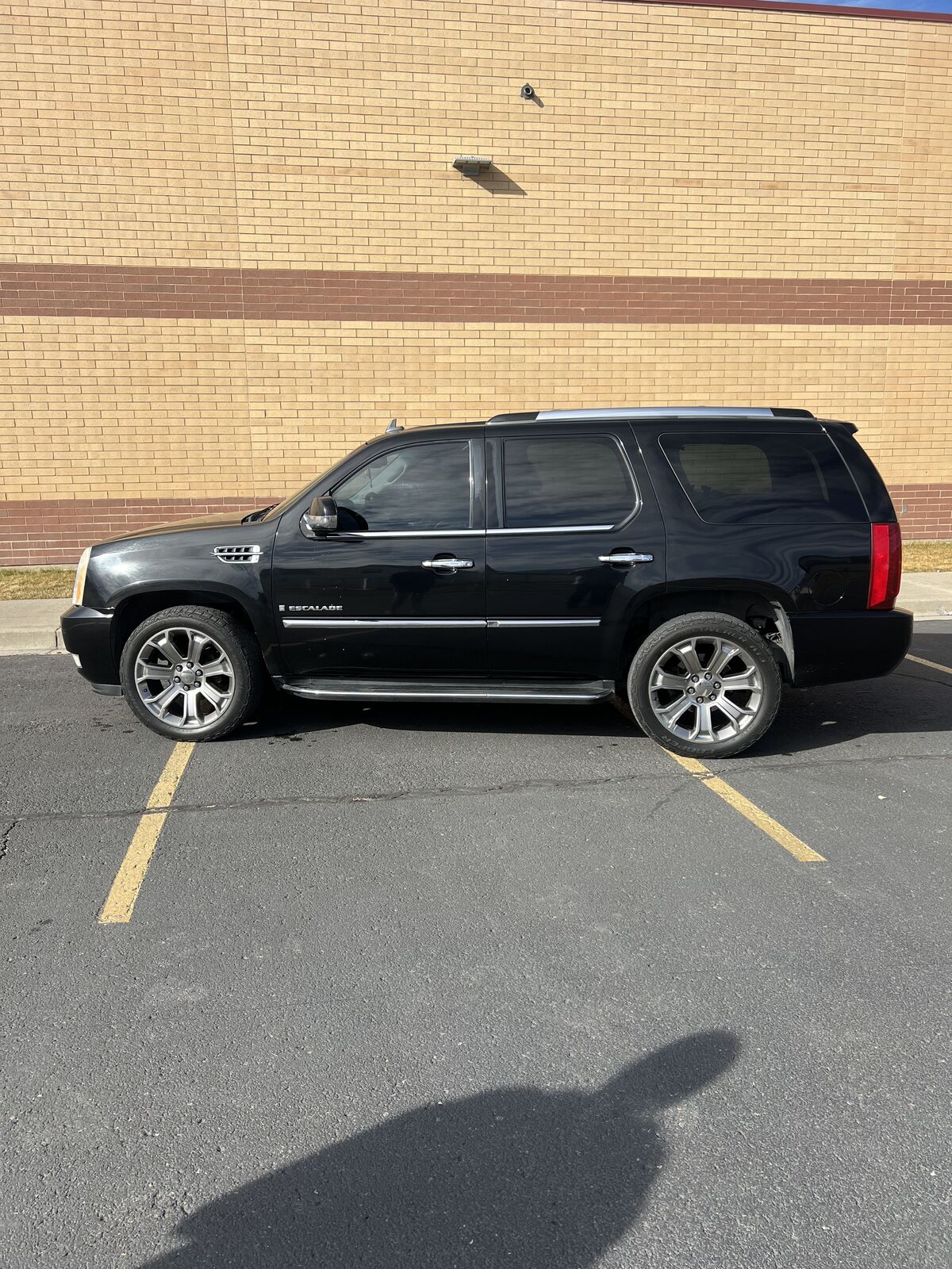 2007 Cadillac Escalade Base