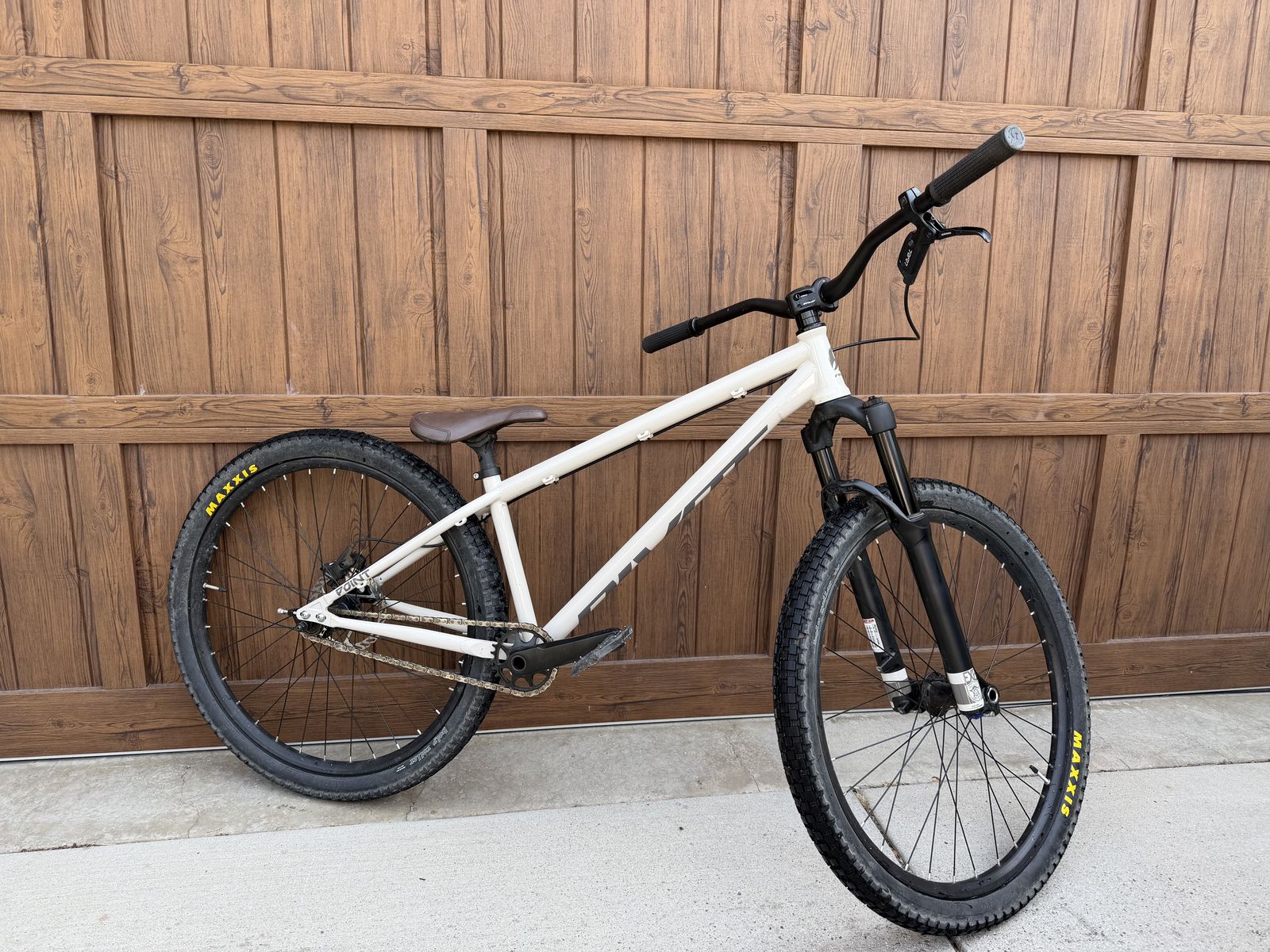 Dirt Jumper Pivot Point
