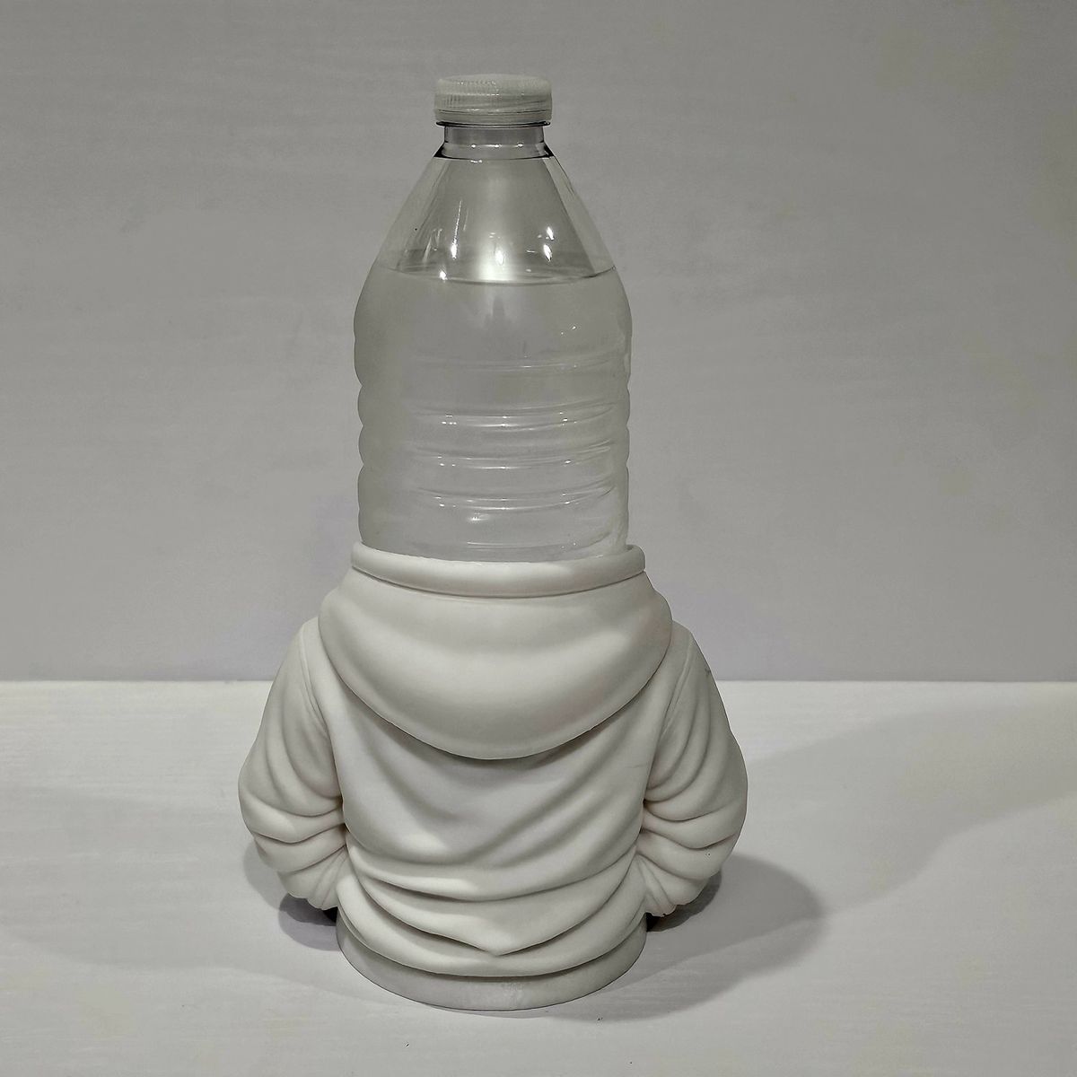 Main image 3