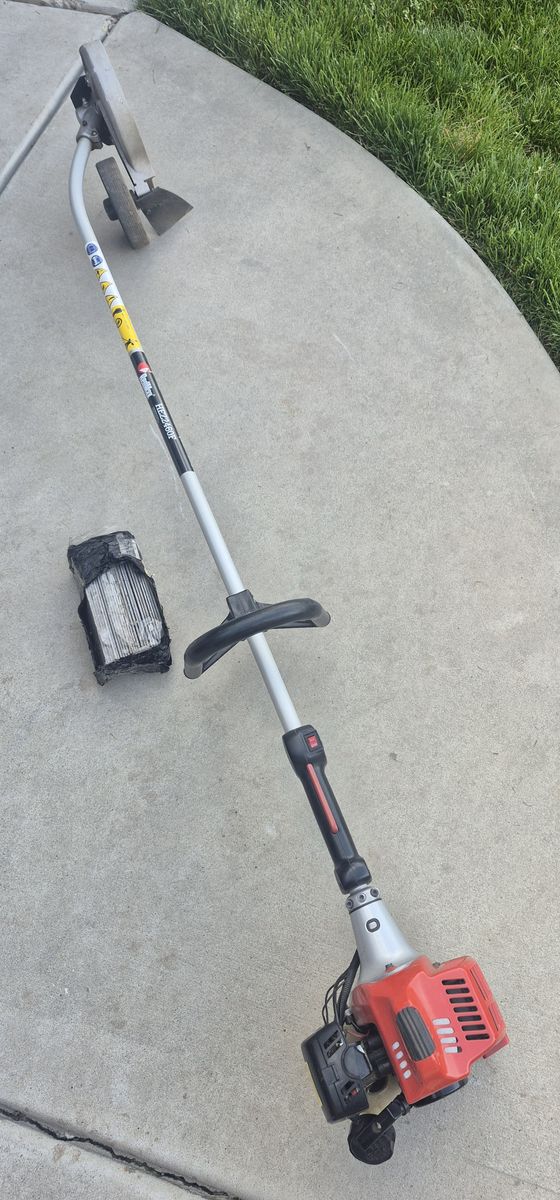 Red Max Grass Lawn Edger with Blades