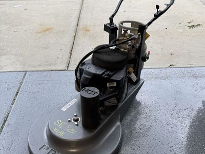 92 hours! Nilfisk-Advance PBU 27KB Propane Floor Burnisher – Extremely Low Hours