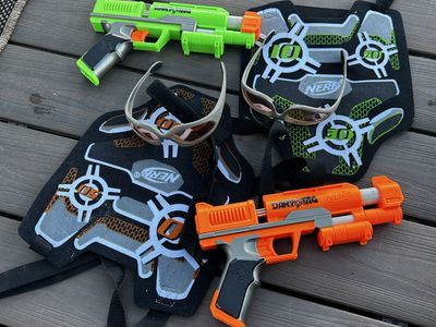 Nerf Dart Tag Blasters & Vests 2-Player Set - Green & Orange Blasters w/ Protective Eyewear