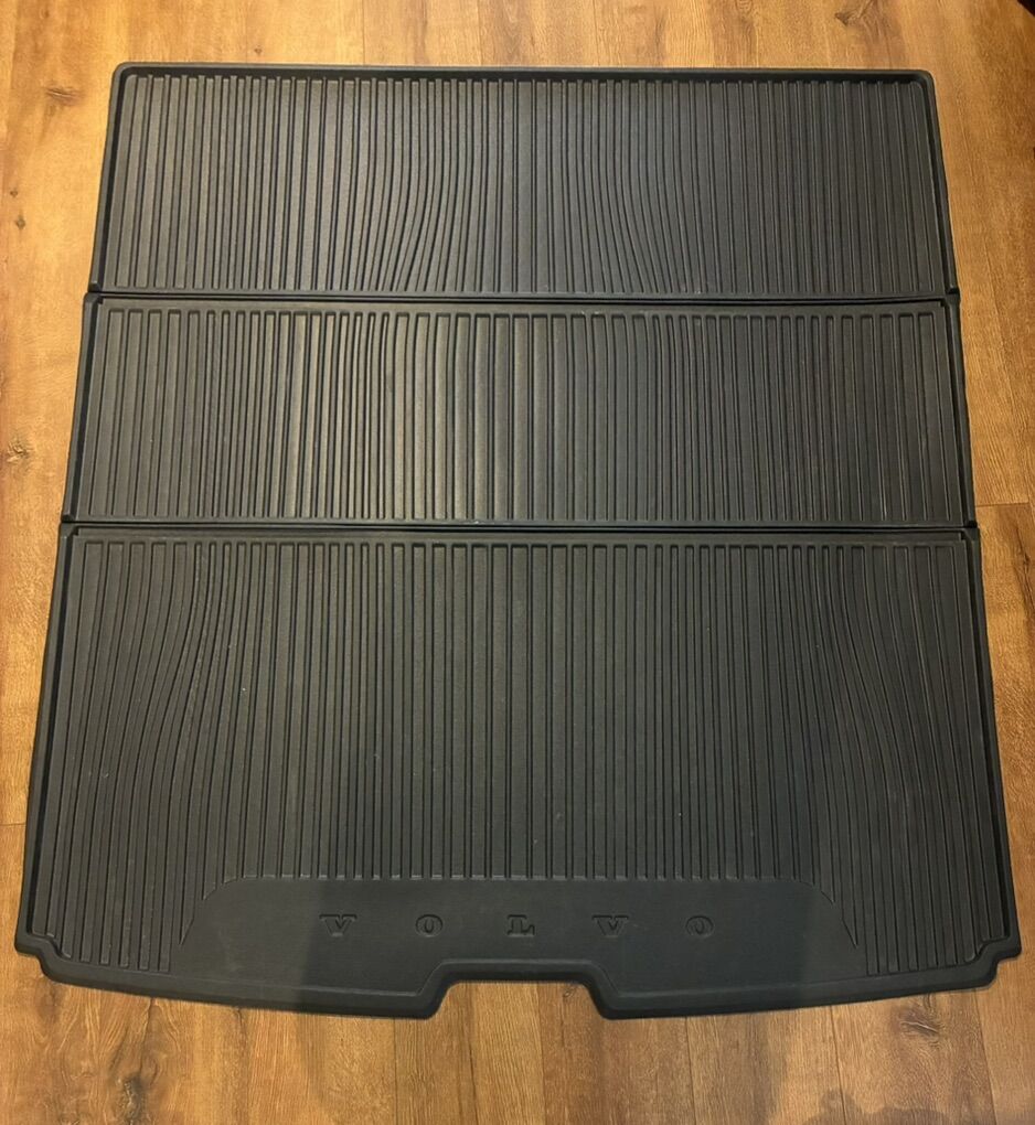 Volvo XC90 Trunk Mat 3 Piece 2016-2026