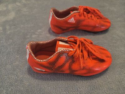 Adidas F10 Kids Orange Soccer Cleats Shoes Size 11.5K