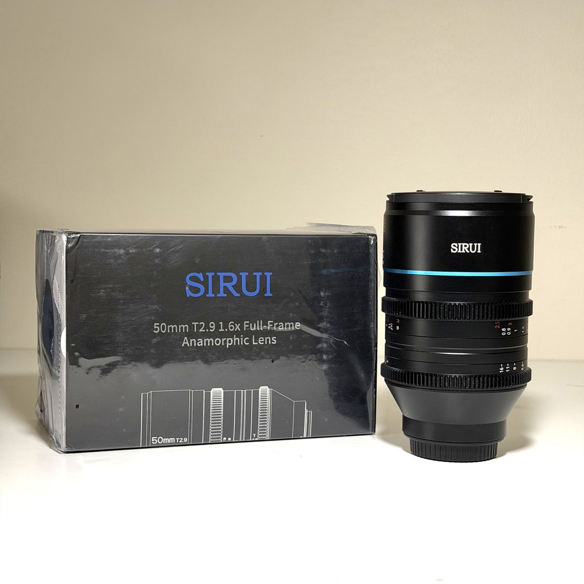 Sirui 50mm T2.9 Anamorphic Lens (Sony E Mount)