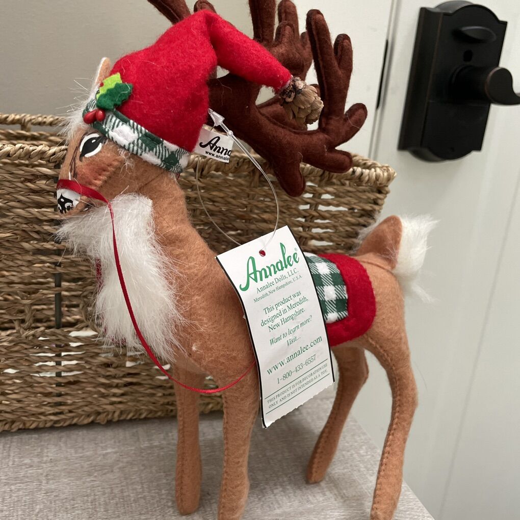 2018 Annalee 8in Northwoods Christmas Deer