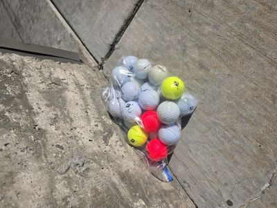 25 clean Bridgestone Golf balls in great cond.
