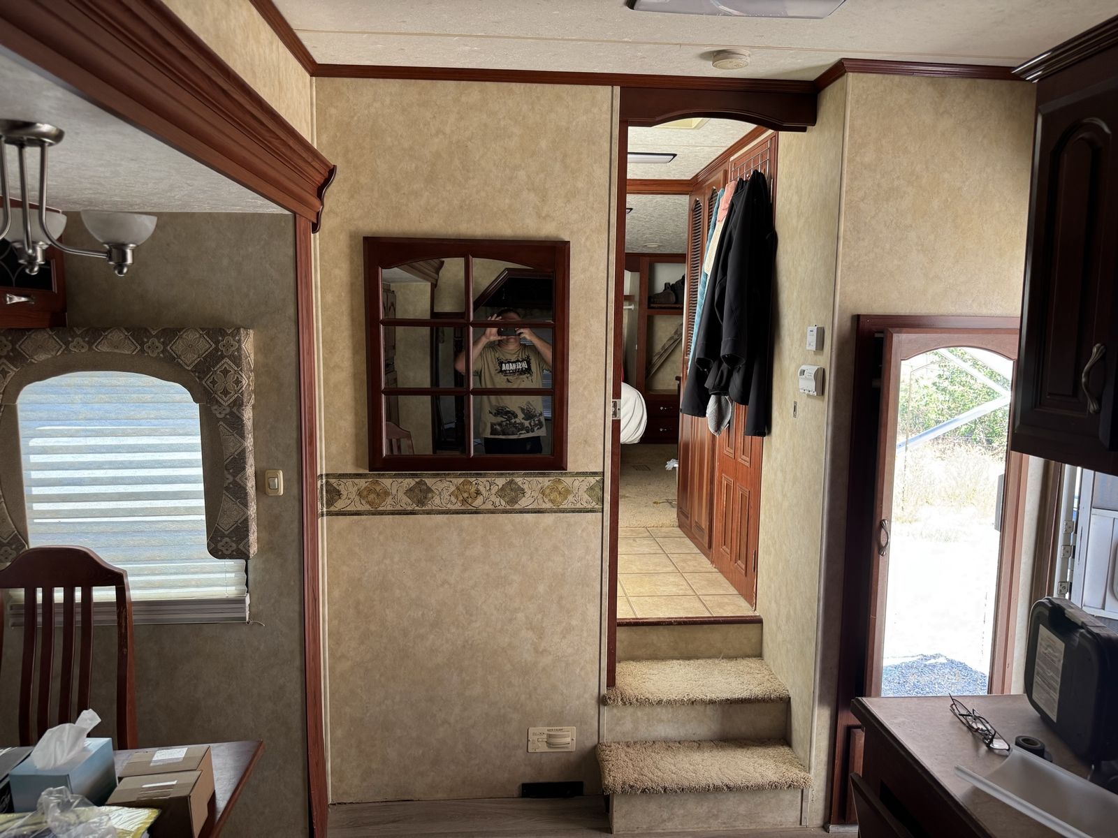 Main image 8