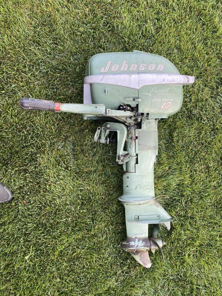 Vintage Johnson Motor With Gas Tank