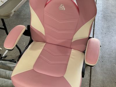 Pink desk chair