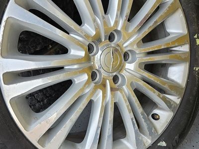 2013 Chrysler 300 Wheels and Tires