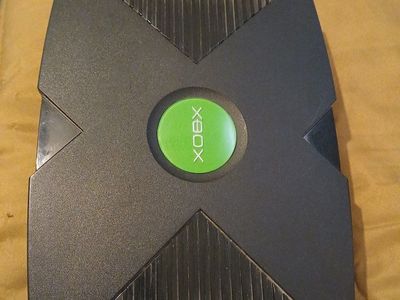 Original Microsoft Xbox Console Bundle with 5 Controllers, 4 Games, and Remote - Working Condition