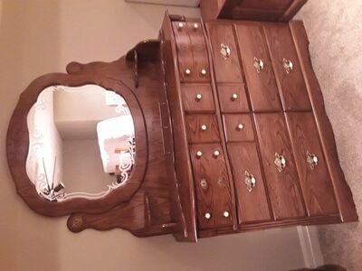 8 Drawer Dresser with mirror