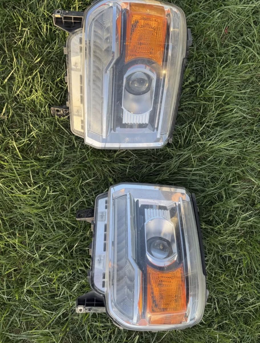 GMC Sierra HD 15-19 Headlights