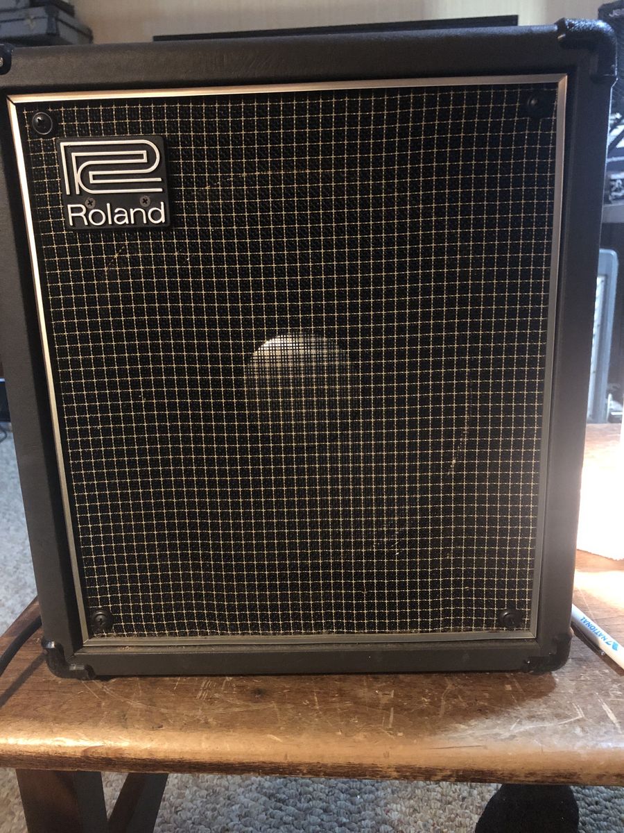 Roland CUBE-40 CHORUS Combo Amp