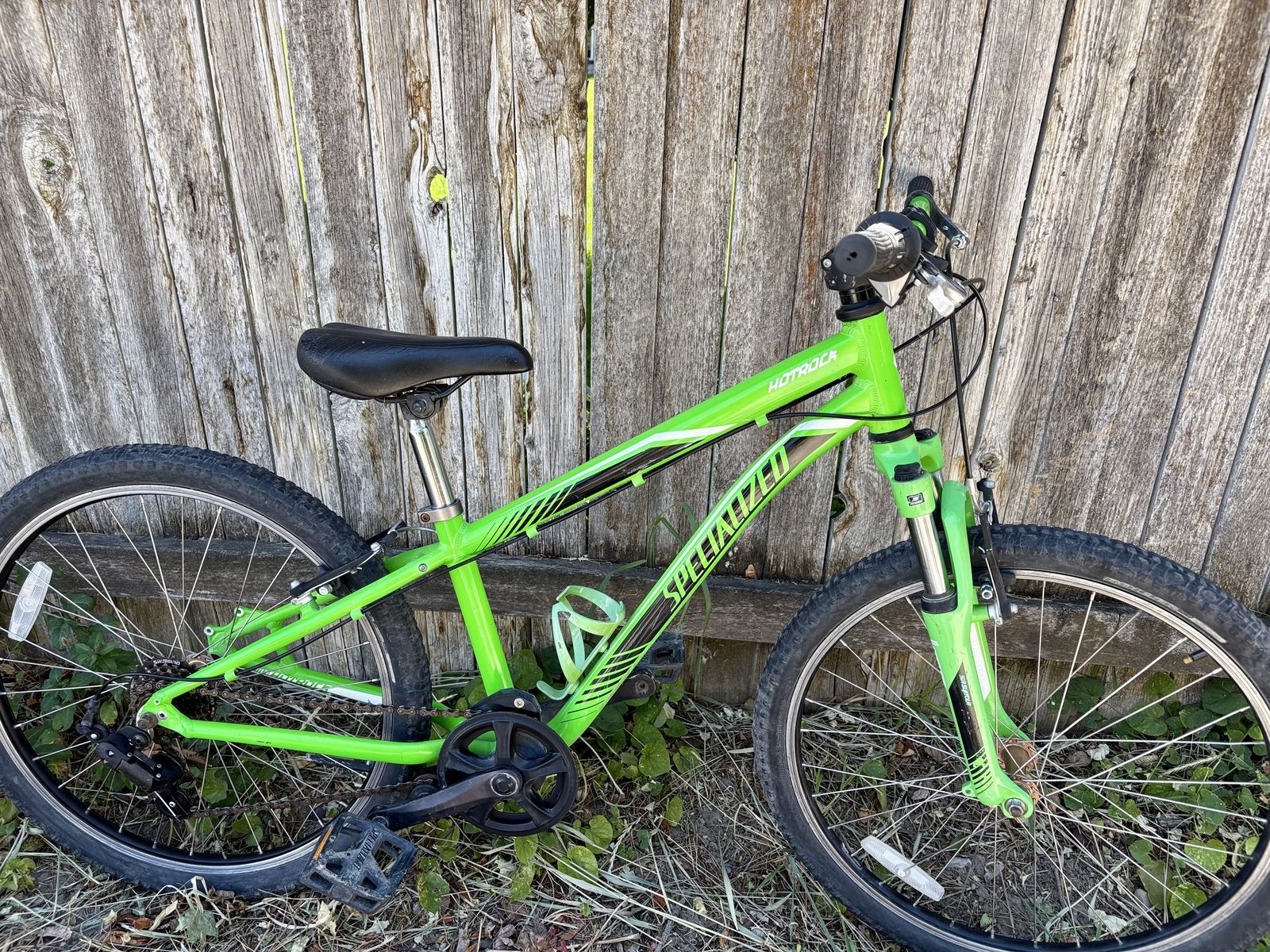 Specialized 24” wheel Hotrock Mtn  bike w front shock, shifts and brakes great. New shifter, grips, & tubes just installed.