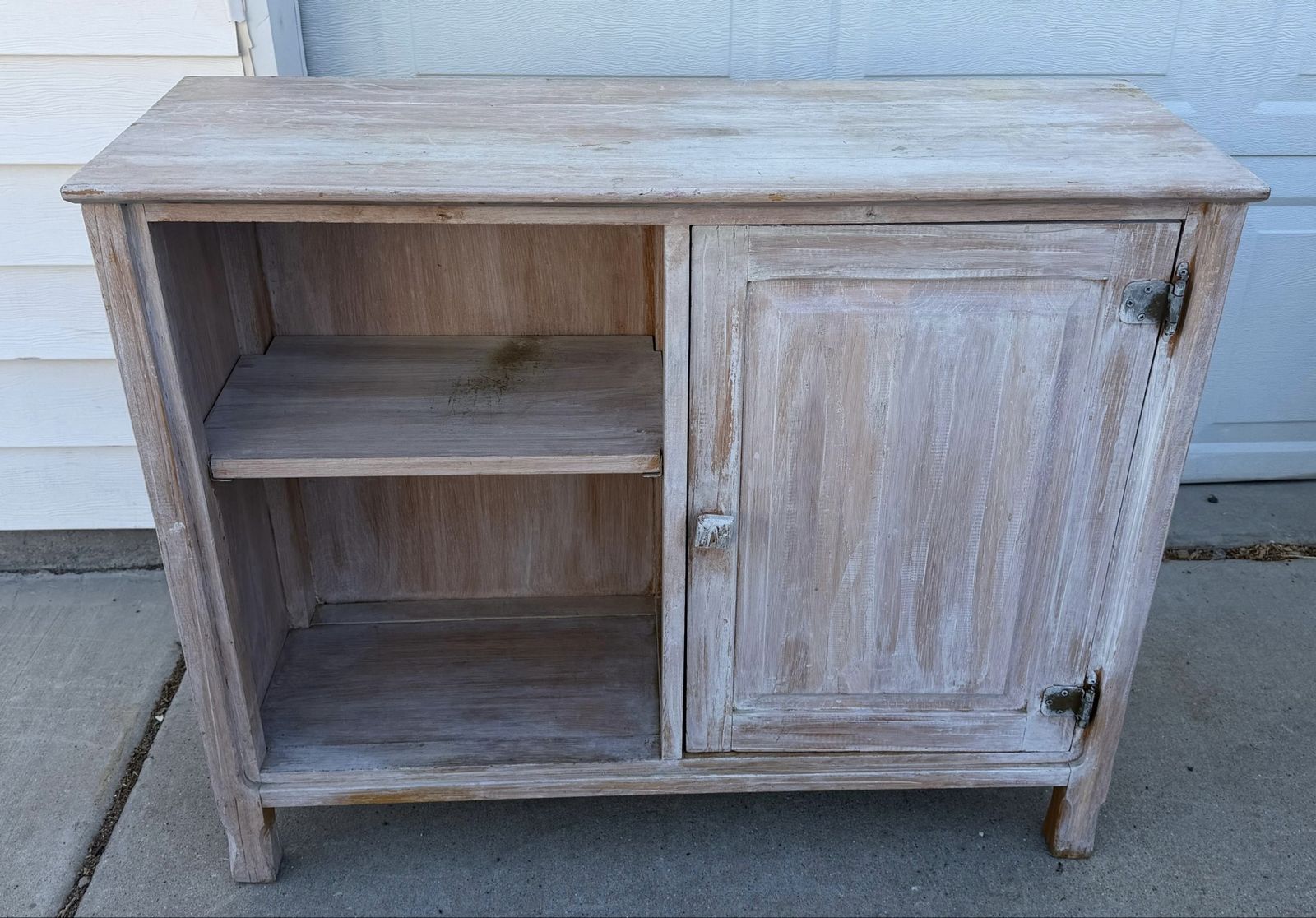 Cute table