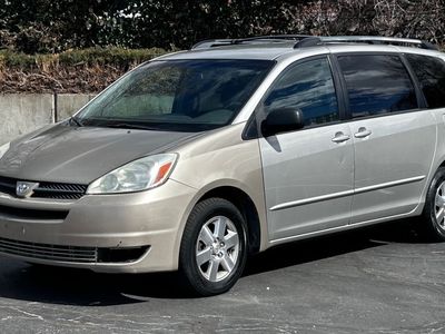 2004 TOYOTA SIENNA LE 7 Passenger