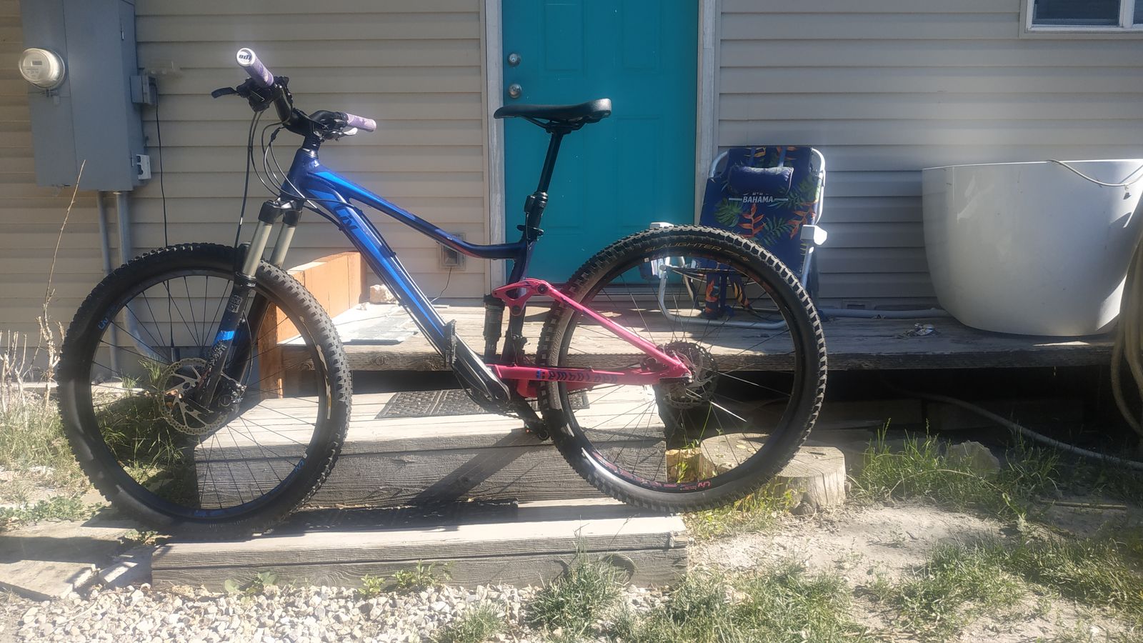 Liv Embolden Mountain Bike. Medium. 27.5
