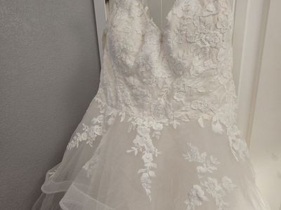 Plus size wedding dress