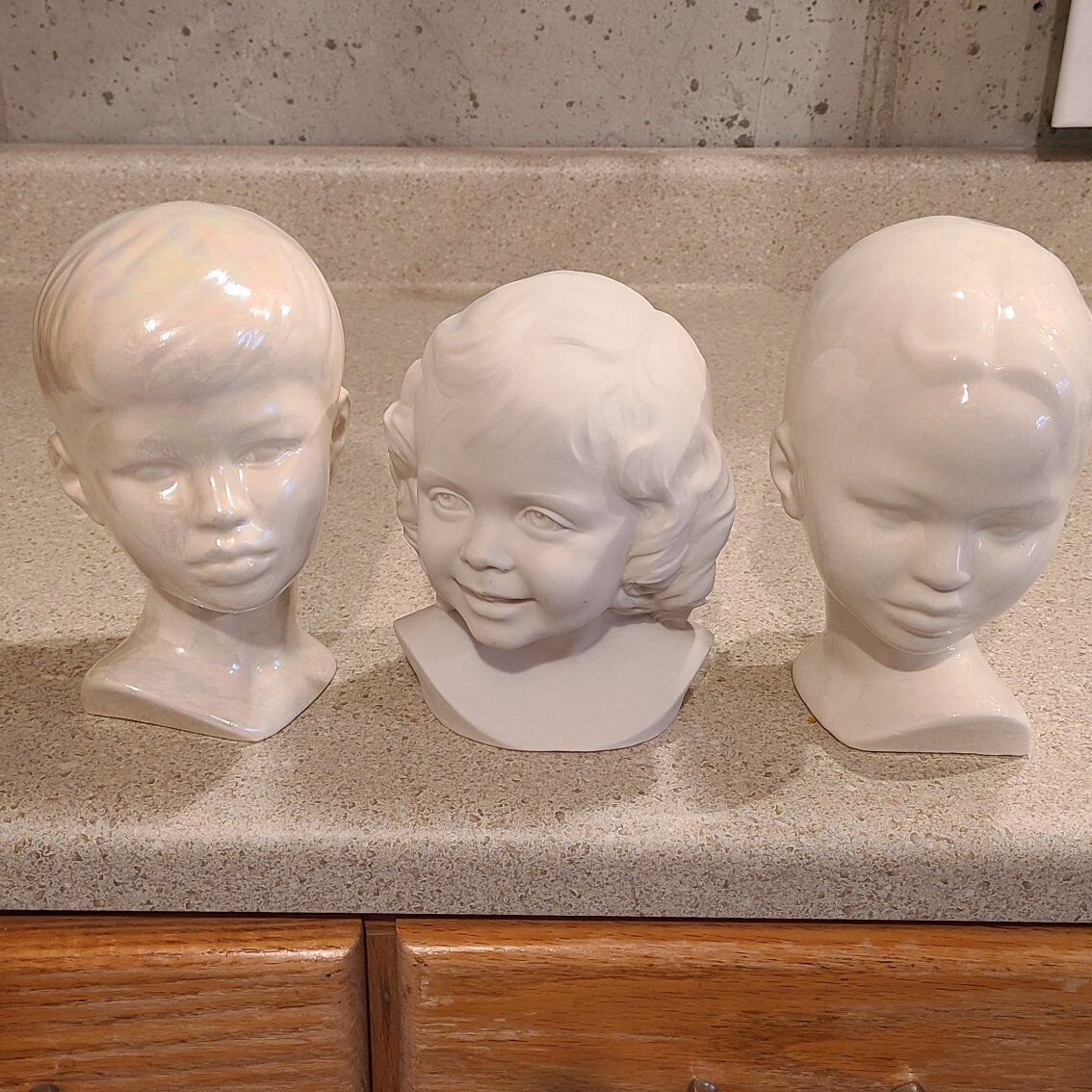 3 Holland Busts