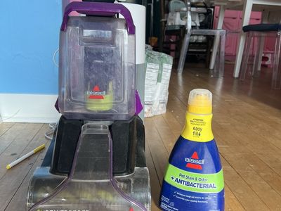 PowerForce PowerBrush UPRIGHT CARPET CLEANER