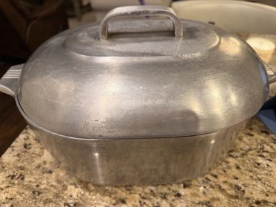 Wagner Ware Sidney O Magnalite Roaster Dutch Oven Pot With Lid 8 QUART