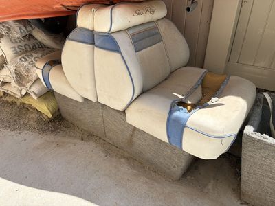 Sea Ray Back-to-Back Boat Seat and Two Bases - Free