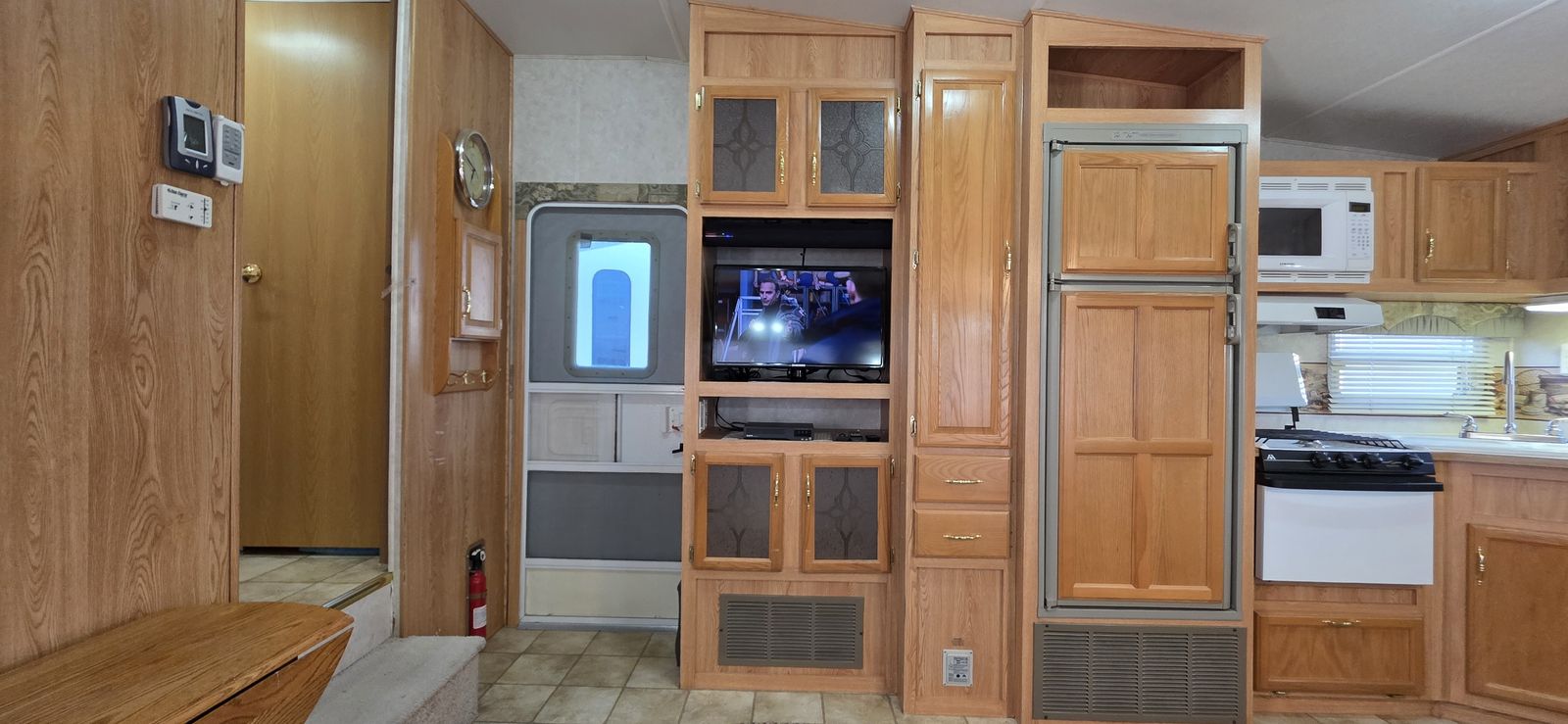 Main image 11