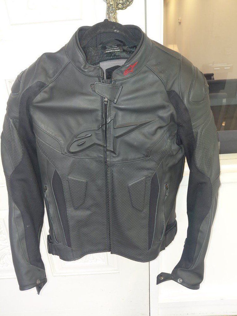 Leather Alpine Star armored motorcycle jacket