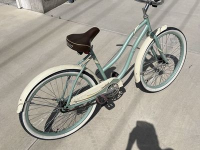 Beach Cruiser. Huffy. Women's Small