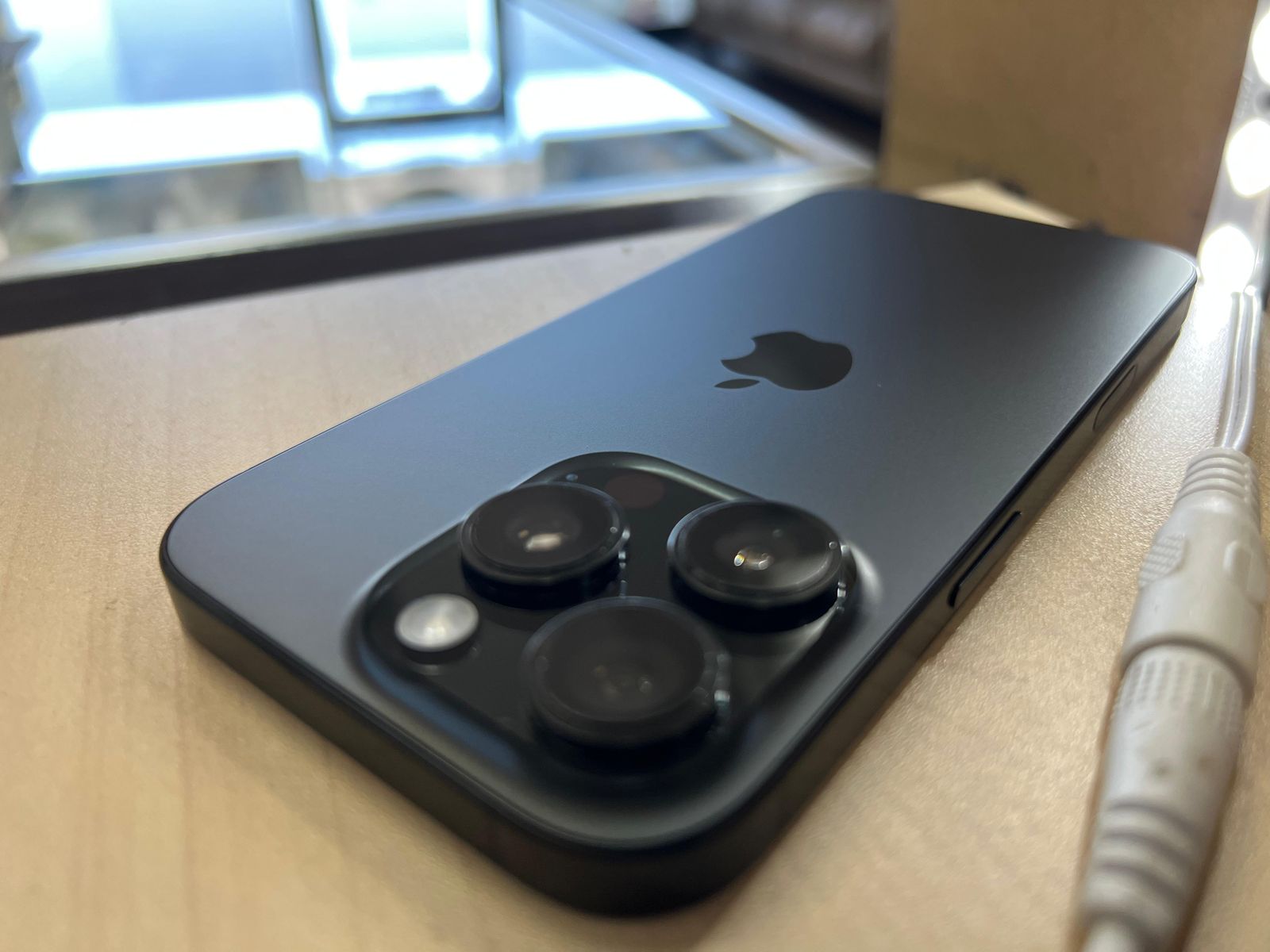 Iphone 16 Pro - 256GB - Unlocked
