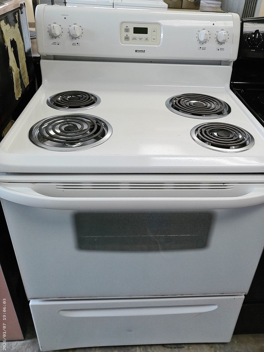 Guaranteed Electric Stove~Works Great~90 Day Guarantee