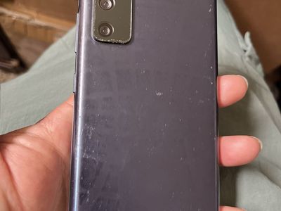 Samsung Galaxy S20 FE 5G.Unlocked .