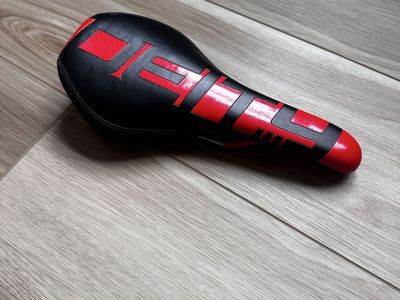 Deity speed trap saddle