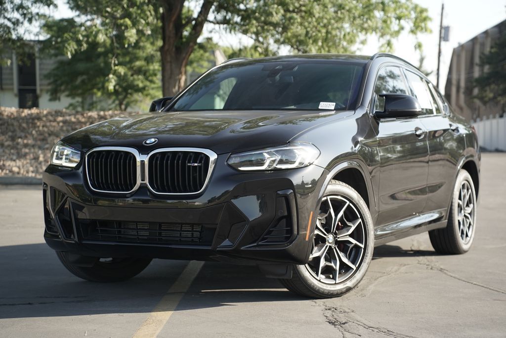 2025 BMW X4 M40i