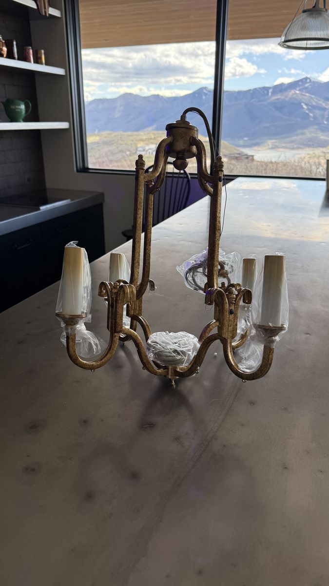 Brand new Alibaba antique elegant chandelier
