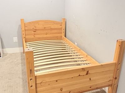 Twin bed wooden frame