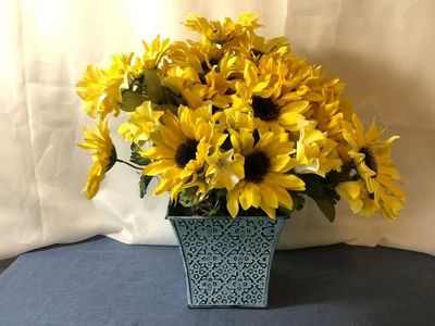 Quality Metal Decorative Vase With Beautiful Yellow Sunflowers