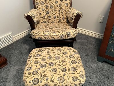 Floral Upholstered Wood Glider Rocking Chair with Matching Foot Rest/Ottoman