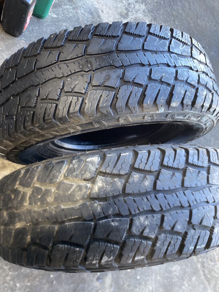 P265-75-16 TRAVELSTAR ECOPATH A/T 80% TREAD GOOD C