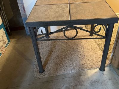 End table 21” x 24” x 24”