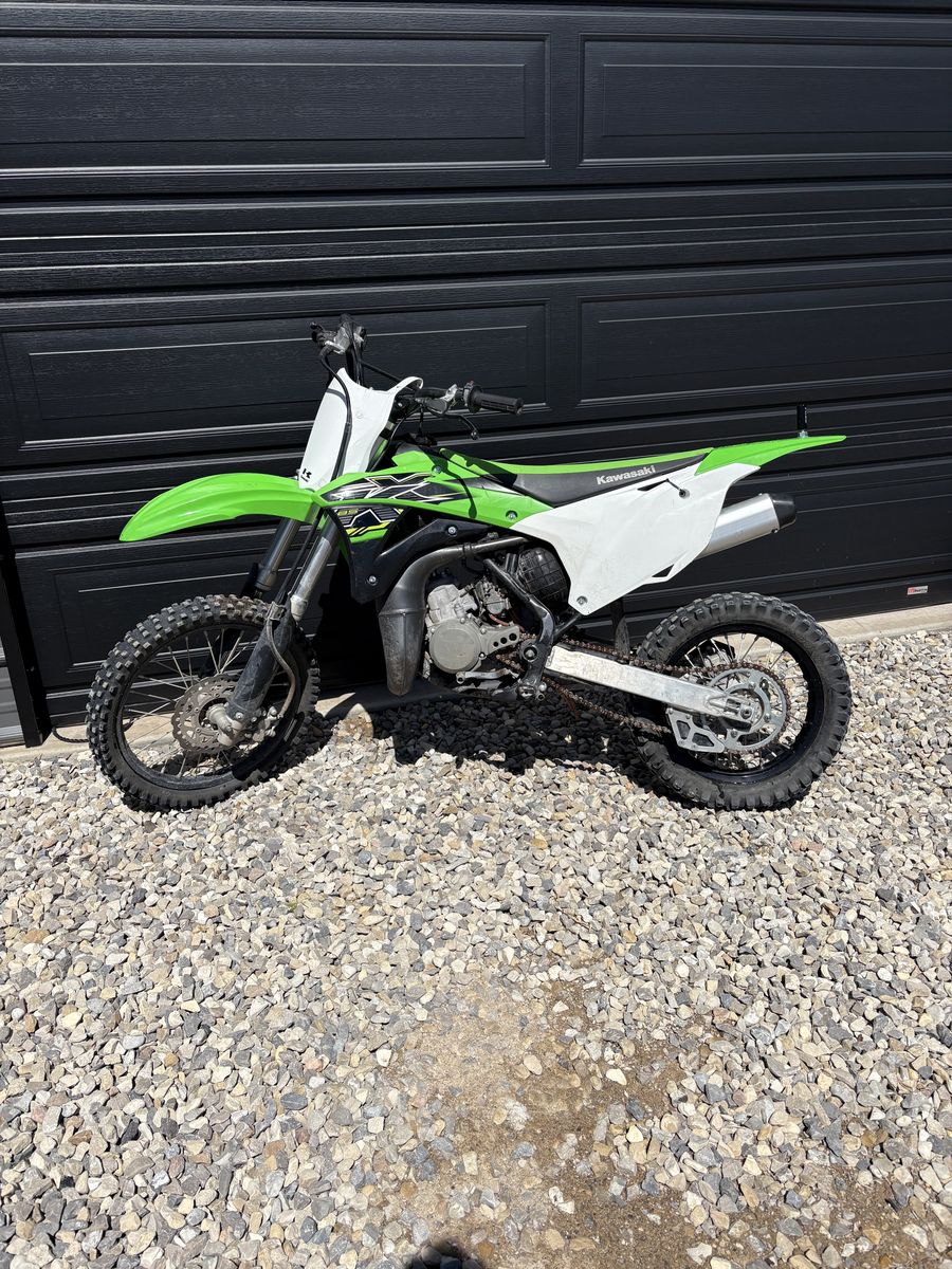 2019 KX 85