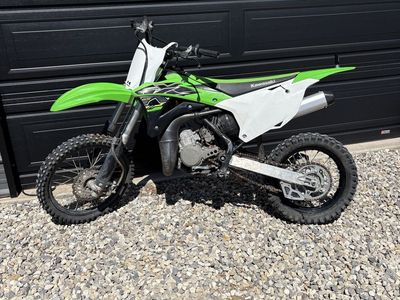 2019 KX 85