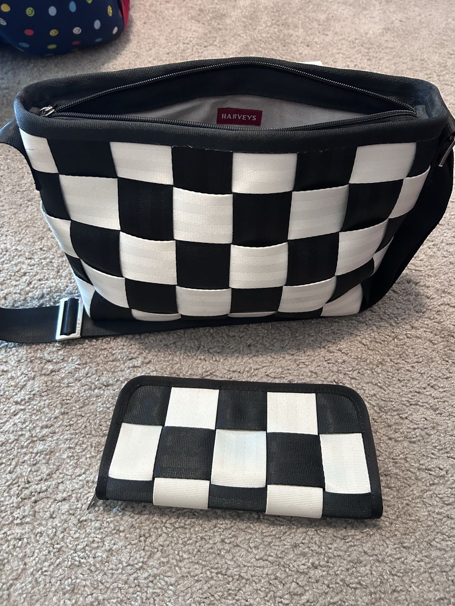 Harvey’s convertible clutch and wallet