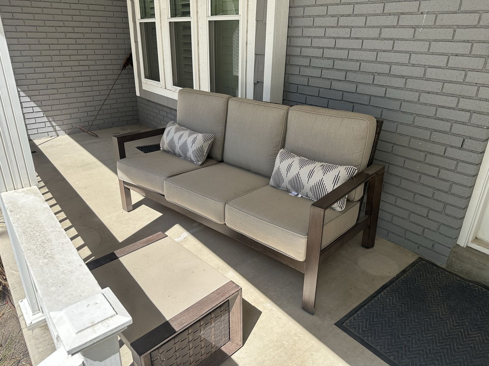Outdoor Patio Furniture Set - Sofa, 2 Armchairs & Coffee Table with Cushions, Grey/Brown
