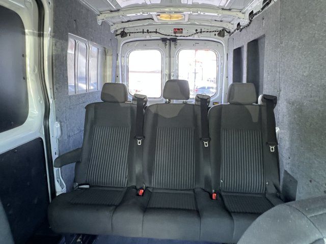 Main image 13