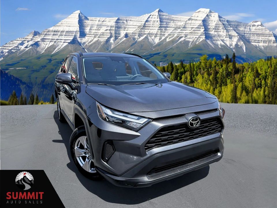 2025 Toyota RAV4 XLE