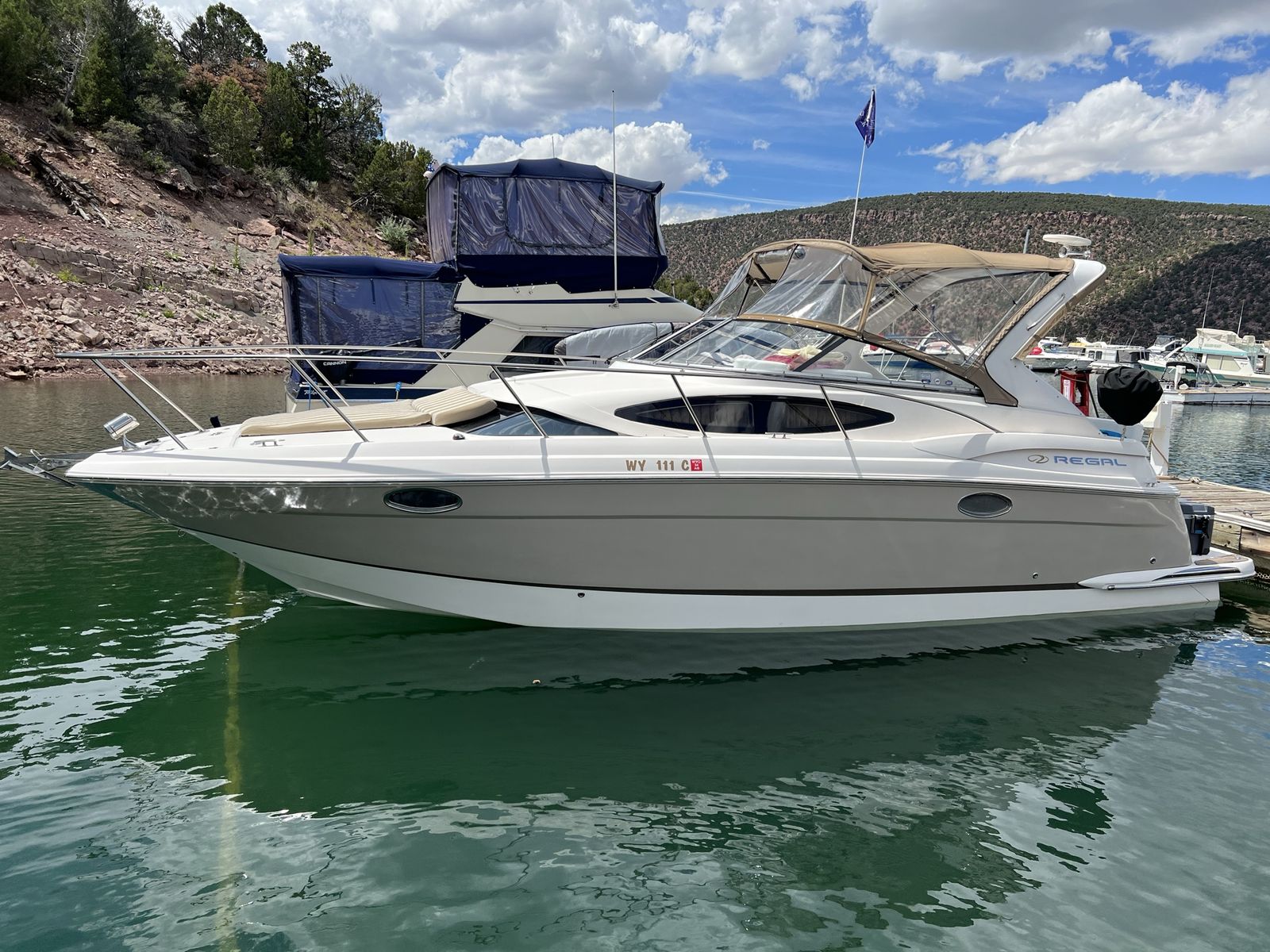 2005 Regal 3060 Window Express