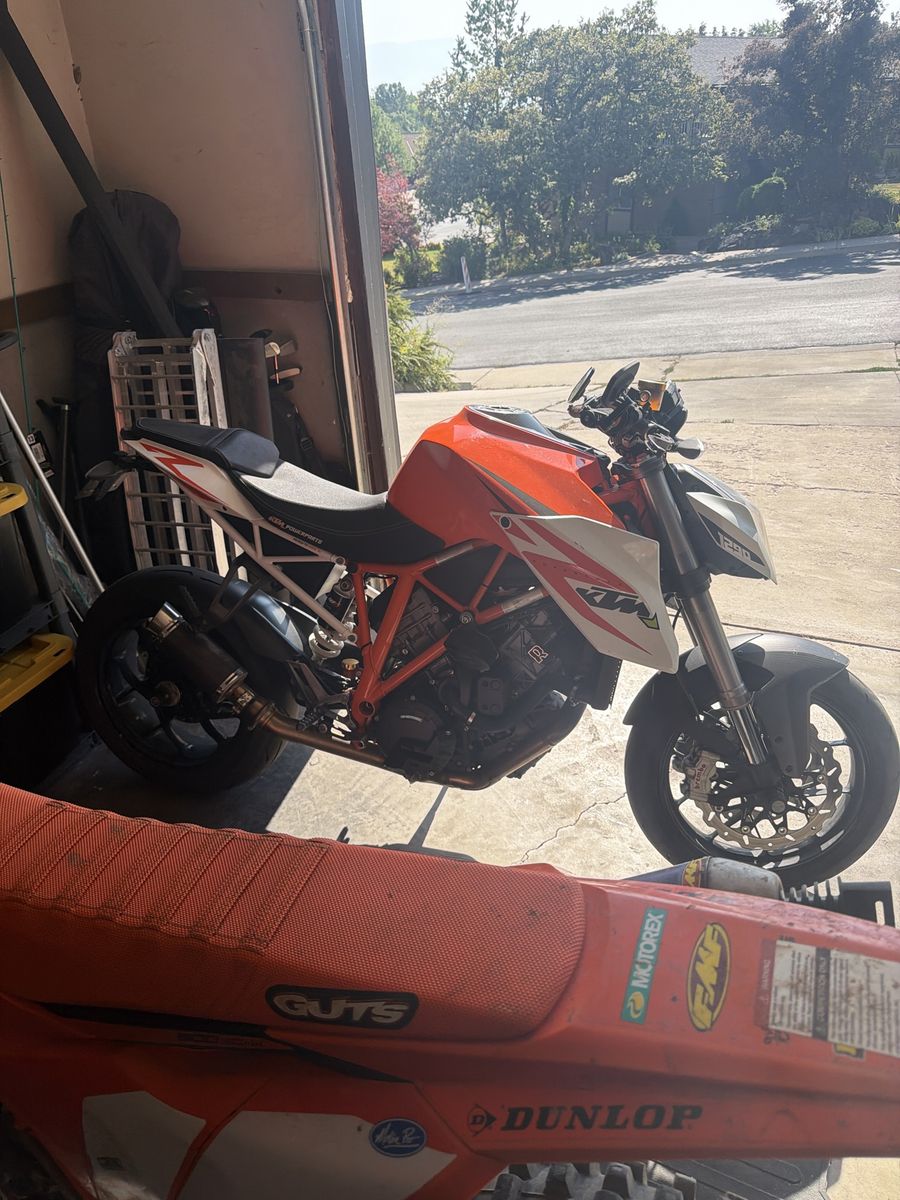 2015 KTM 1290 Super Duke R Motorcycle - Orange/White - 19,132 Miles